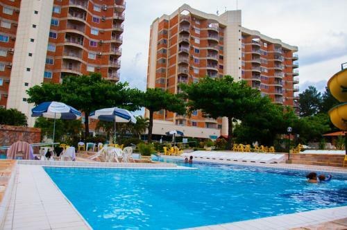 Apartamento Imp�rio Romano Caldas Novas Com Piscinas 24h E Um Dia de Divers�o No Parque Diroma