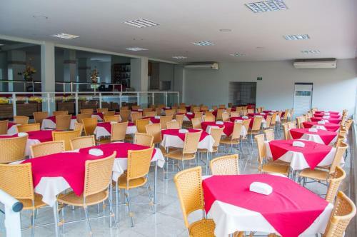Apartamento Imp�rio Romano Caldas Novas Com Piscinas 24h E Um Dia de Divers�o No Parque Diroma