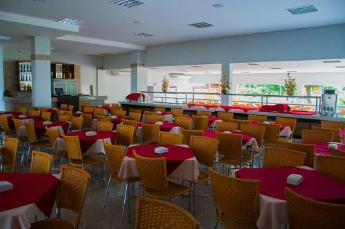 Apartamento Imp�rio Romano Caldas Novas Com Piscinas 24h E Um Dia de Divers�o No Parque Diroma