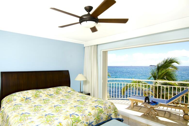 Hotel Oyster Bay Beach Resort