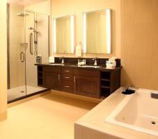 Doubletree Hotel Claremont