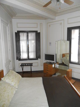 Apartamento Hotel Paris Londres