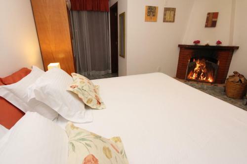 Hostal Pousada Morada Das Nuvens