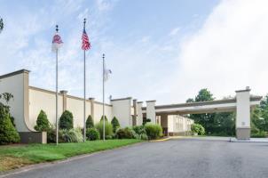 Clarion Hotel & Conference Center