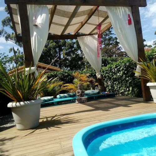 Hostal Meio Roots Cabanas De Aluguel