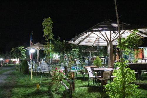 Hostal Caba�as Los Tilos