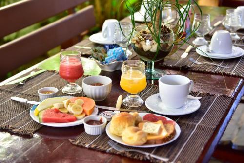 Hostal Pousada Jardim Dos Oliveiras