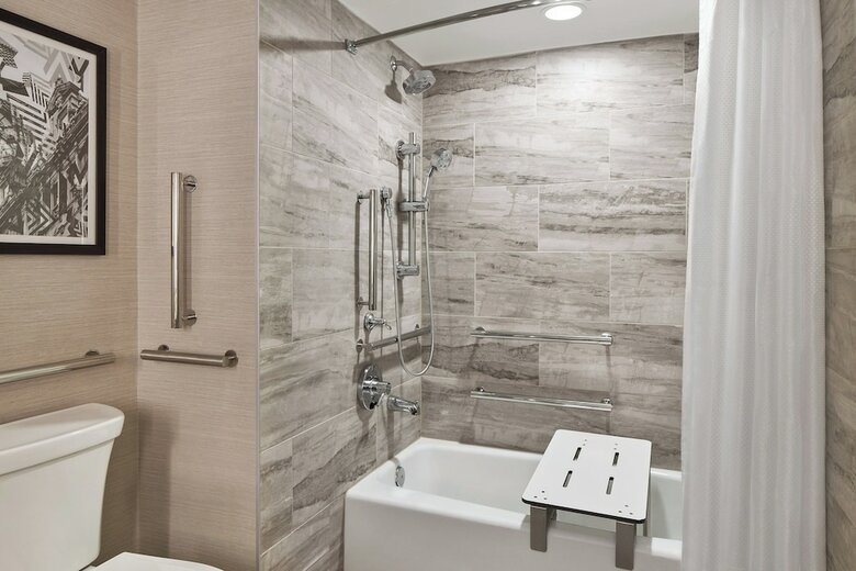 Doubletree Hotel Richmond Airport