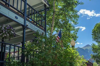 Hotel Victorian Inn