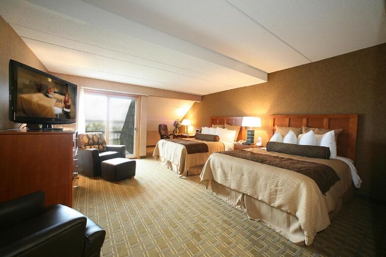 Hotel Arrowwood Resort And Conference Center