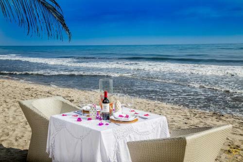 Playa La Roca Ecohotel