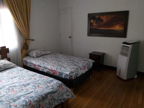 Hostal Casa Hotel El Jardin