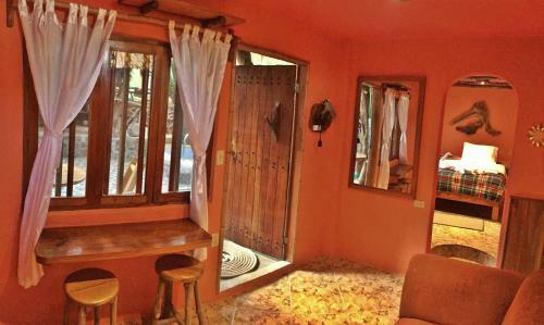 Hostal Lonesome George Ecolodge