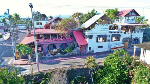 Hostal Lonesome George Ecolodge