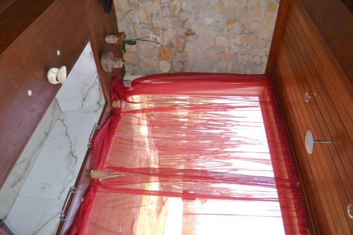 Hostal Hara Chal�s E Spa