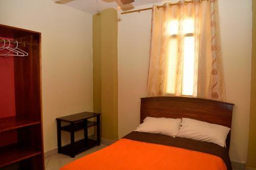 Hostal Hospedaje Carliza II Backpackers