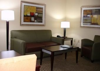 Holiday Inn Hotel & Suites