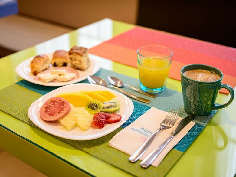 Hotel Ibis Styles Curitiba Centro C�vico