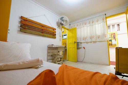Hostal Habitaestudios - House Extension