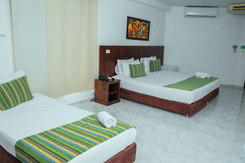 Hotel Granada Real