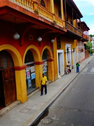 Albergue Bourbon St Hostal Boutique