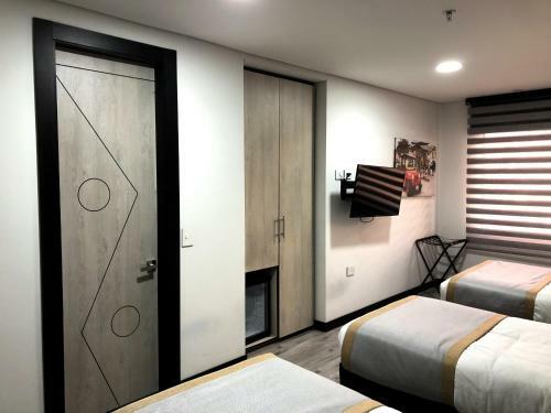Hotel Golden Tag