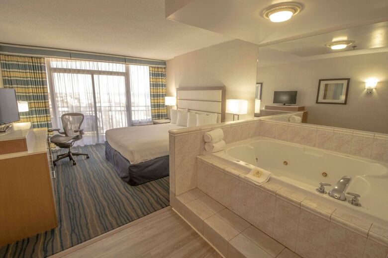 Hotel Wyndham Virginia Beach Oceanfront