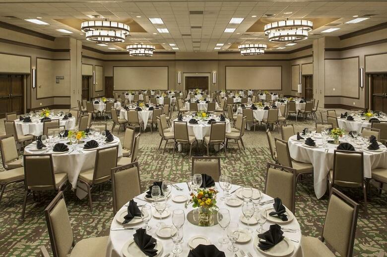 Yarrow Resort Hotel