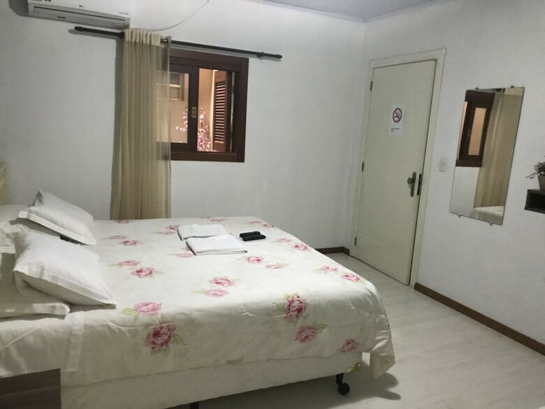 Hostal Pousada St. Patrick