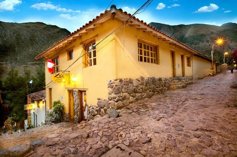 Hostal Parwa Guest House