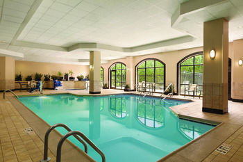 Hotel Embassy Suites Louisville