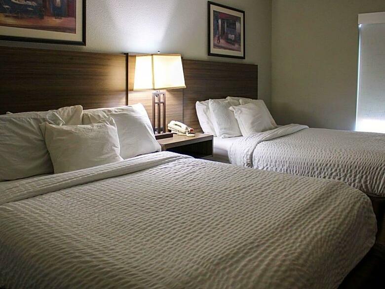 Hotel Hawthorn Suites