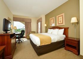 Hotel Comfort Suites