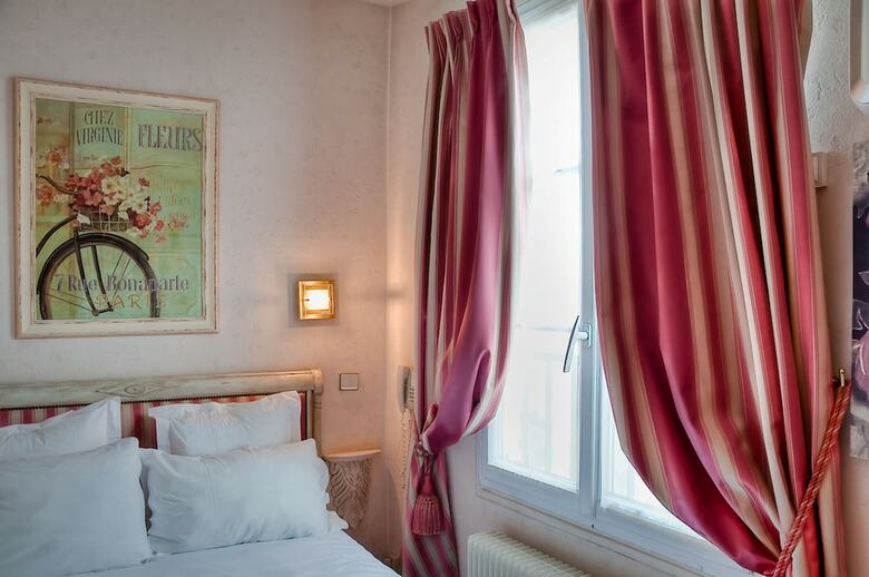 Hotel De La Motte Picquet