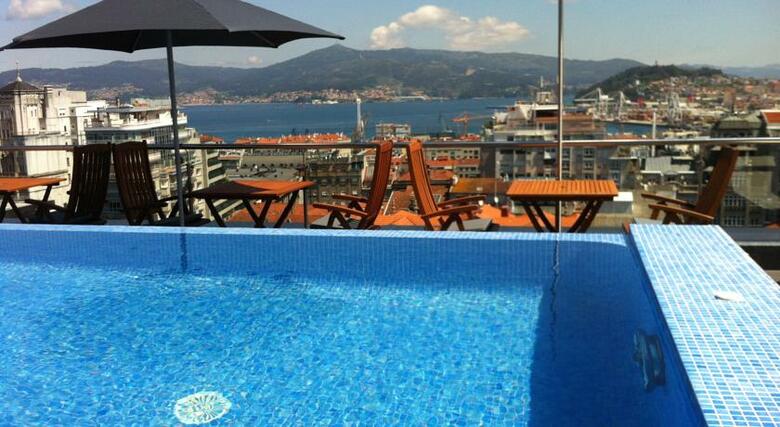 Axis Vigo Hotel