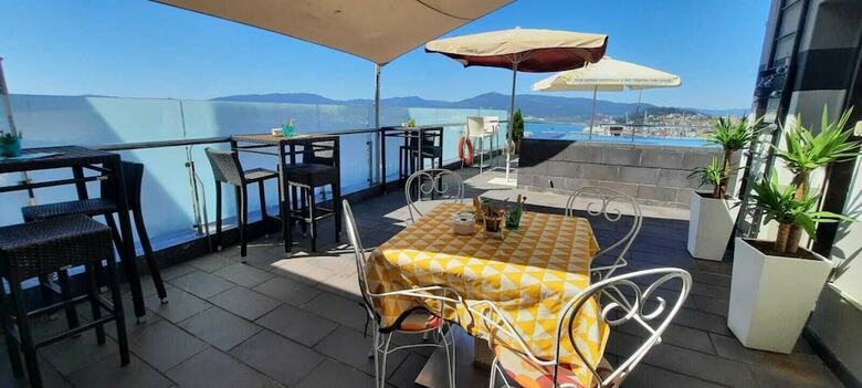 Axis Vigo Hotel
