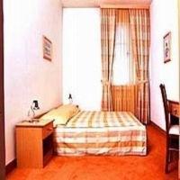Dora Hotel