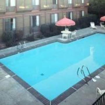 Hotel Quality Inn Airport