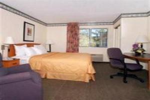 Hotel Sleep Inn & Suites