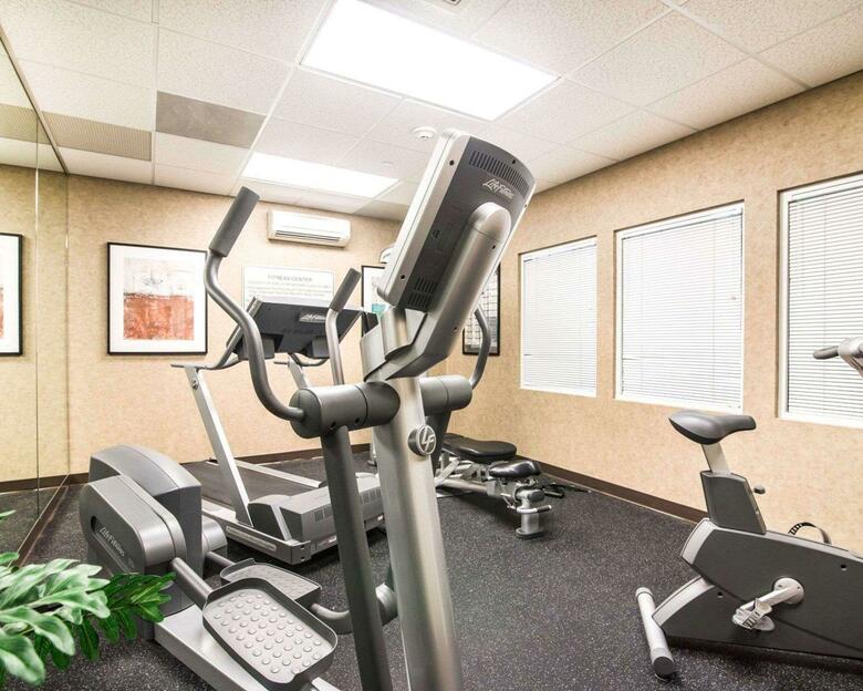 Hotel Comfort Inn & Suites