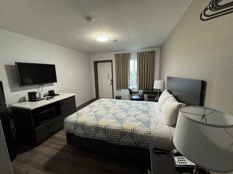 Hotel Studio 6 Suites Vancouver Wa Waterfront