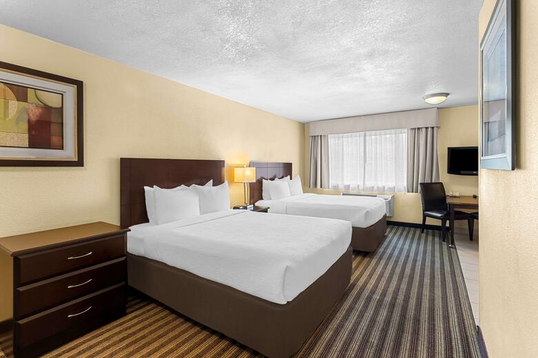 Hotel Quality Inn And Suites