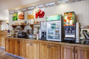 Hotel Quality Inn & Suites