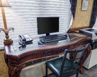 Hotel Quality Inn & Suites