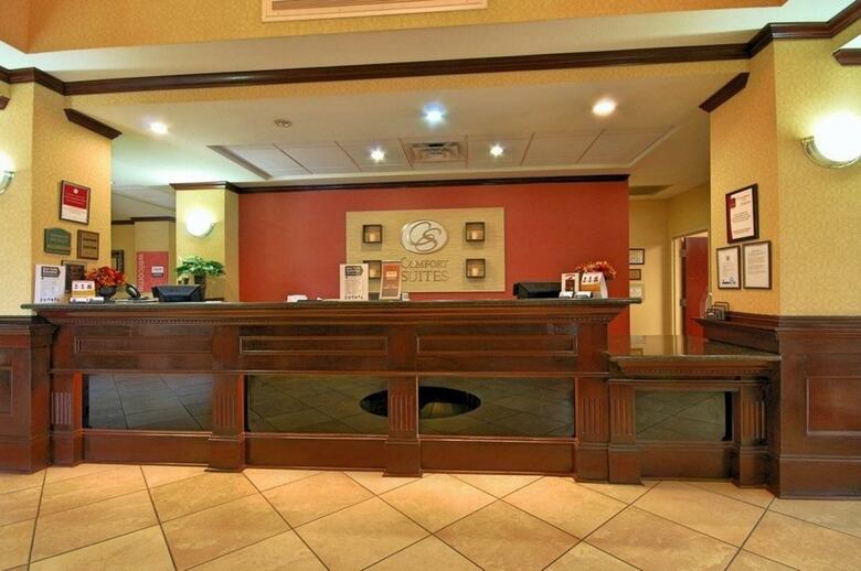 Hotel Comfort Suites