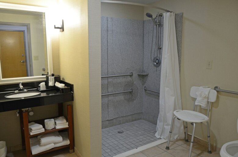 Hotel Comfort Suites