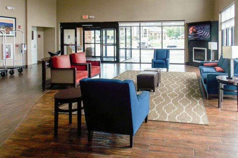 Hotel Comfort Suites