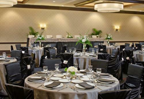 Hotel Doubletree By Hilton Cleveland Downtown Lakeside