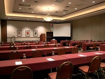 Hotel Embassy Suites Cleveland - Rockside