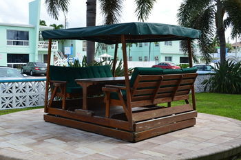 Hotel Horizon By The Sea Inn